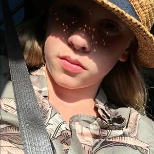 Meet your Posher, Sky